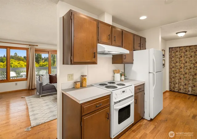 Photo 4 of Condo for sale at 7064 35th Avenue NE #22, Seattle, WA 98115 | MLS# NWM2580925 | Listing updated on 2026-09-26