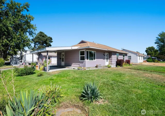 Photo 2 of Single family home for sale at 2416 Pullen St, Richland, WA 99354 | MLS# NWM2580928 | Listing updated on 2026-09-25