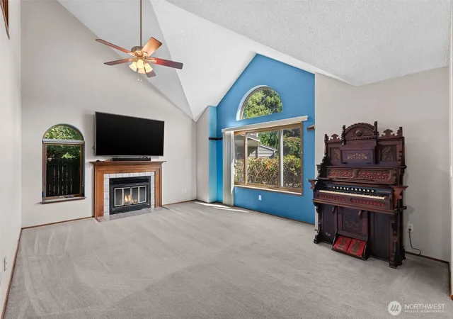 Photo 3 of Single family home for sale at 857 Westminster Dr Ne, Lacey, WA 98516 | MLS# NWM2580957 | Listing updated on 2026-10-02