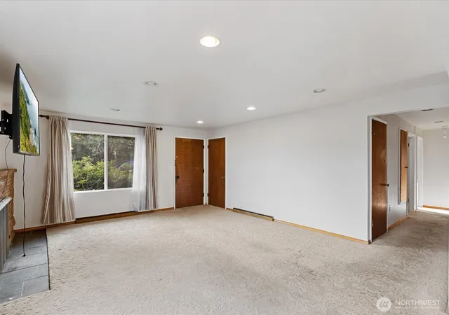 Photo 3 of Single family home for sale at 4631 47th Avenue S, Seattle, WA 98118 | MLS# NWM2580967 | Listing updated on 2026-09-25