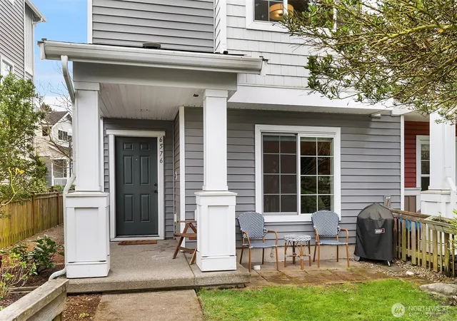 Photo 2 of Townhouse for sale at 6576 High Point Dr SW, Seattle, WA 98126 | MLS# NWM2580973 | Listing updated on 2026-09-30