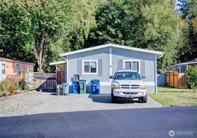 Photo 2 of Manufactured home for sale at 700 N Reed St #6, Sedro Woolley, WA 98284 | MLS# NWM2580997 | Listing updated on 2026-09-25