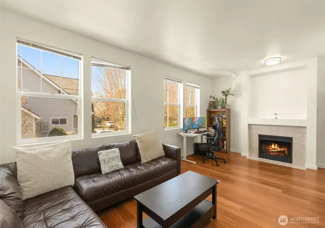 Photo 3 of Townhouse for sale at 6895 Holly Park Dr S, Seattle, WA 98118 | MLS# NWM2581026 | Listing updated on 2026-09-25