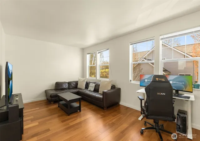 Photo 4 of Townhouse for sale at 6895 Holly Park Dr S, Seattle, WA 98118 | MLS# NWM2581026 | Listing updated on 2026-09-25