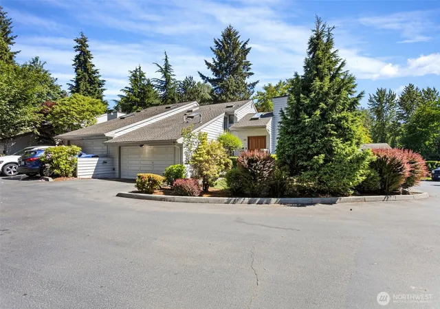 Photo 1 of Townhouse for sale at 10 143rd Avenue Se, Bellevue, WA 98007 | MLS# NWM2581037 | Listing updated on 2026-09-30