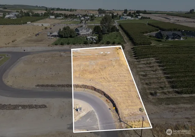 Photo 3 of Land for sale at 1 Columbia Blf Ln #Lot 9, Pasco, WA 99301 | MLS# NWM2581042 | Listing updated on 2026-09-25