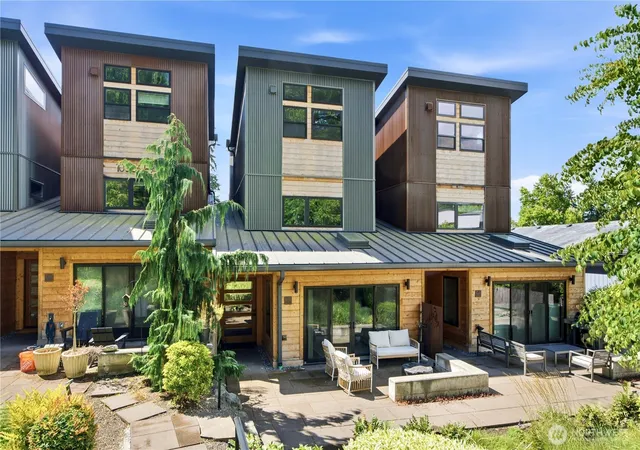 Photo 1 of Contingent at 10323 Northeast 189th St #B, Bothell, WA 98011 | MLS# NWM2581047 | Listing updated on 2026-09-30