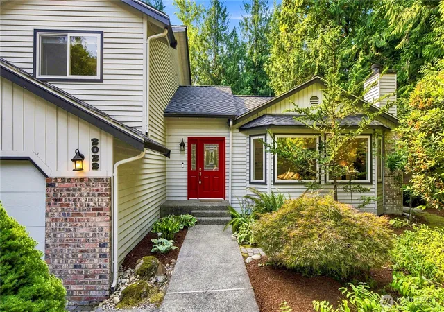 Photo 2 of Single family home for sale at 2022 227th Avenue Ne, Sammamish, WA 98074 | MLS# NWM2581055 | Listing updated on 2026-09-30
