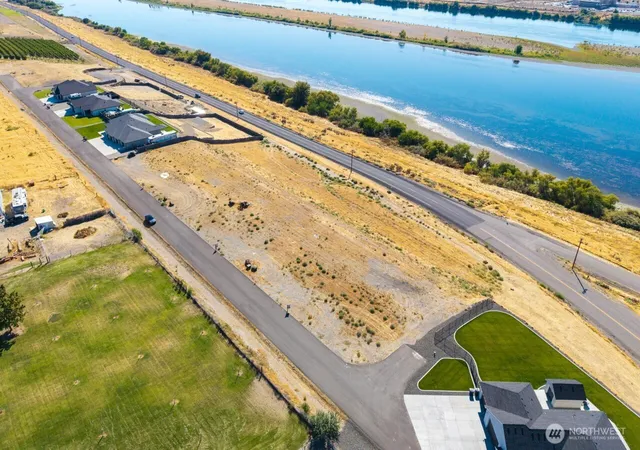 Land for sale at 141 Columbia Blf Ln #Lot 4, Pasco, WA 99301 | MLS# NWM2581058