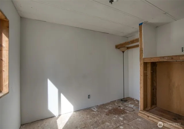 Photo 3 of Manufactured home for sale at 81 W Satsop Dr, Elma, WA 98541 | MLS# NWM2581079 | Listing updated on 2026-09-29