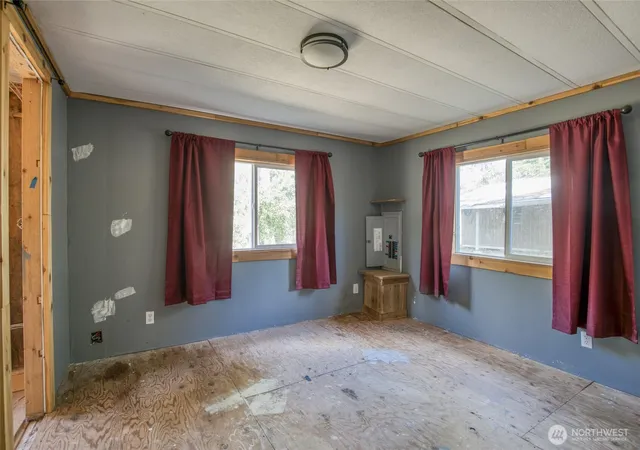 Photo 3 of Manufactured home for sale at 81 W Satsop Dr, Elma, WA 98541 | MLS# NWM2581079 | Listing updated on 2026-09-29