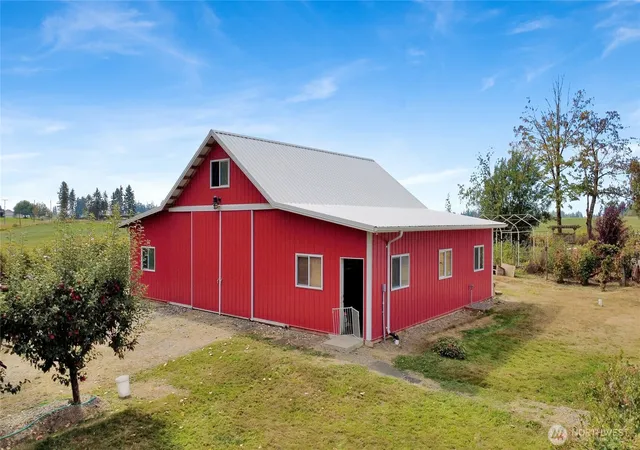 Photo 3 of Single family home for sale at 9605 Markworth Rd, Blaine, WA 98230 | MLS# NWM2581087 | Listing updated on 2026-09-28