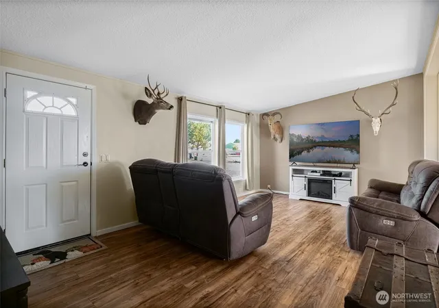 Photo 3 of Manufactured home for sale at 3354 Ne Firouzi Dr, Moses Lake, WA 98837 | MLS# NWM2581111 | Listing updated on 2026-09-23