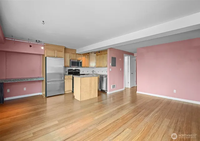 Photo 4 of Condo for sale at 1601 Taylor Ave N #204, Seattle, WA 98109 | MLS# NWM2581150 | Listing updated on 2026-09-25