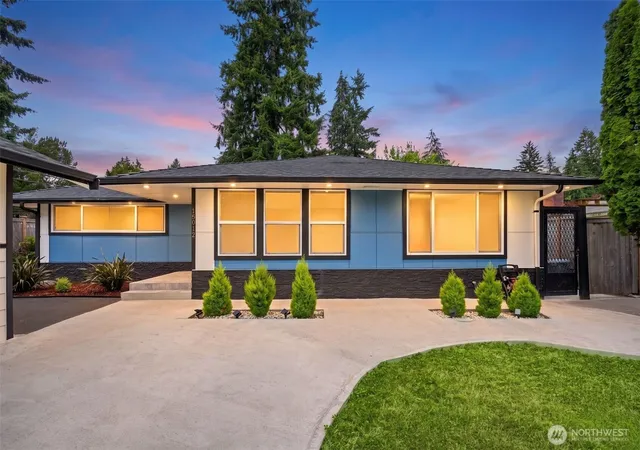 Photo 3 of Single family home for sale at 19912 Dayton Ave N, Shoreline, WA 98133 | MLS# NWM2581152 | Listing updated on 2026-10-01