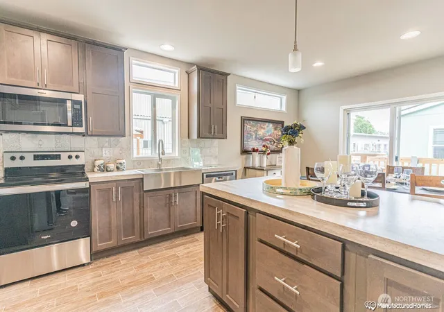 Photo 3 of Manufactured home for sale at 0 Atterberry Cavco 28502e 2bd #EV8, Sequim, WA 98382 | MLS# NWM2581161 | Listing updated on 2026-09-26