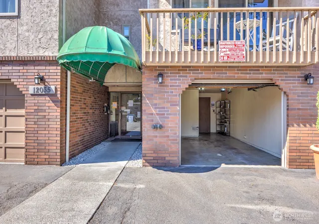 Photo 1 of Condo for sale at 12035 32nd Avenue Ne #304, Seattle, WA 98125 | MLS# NWM2581171 | Listing updated on 2026-09-25