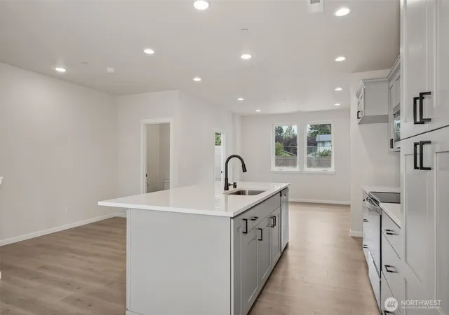 Photo 3 of Townhouse for sale at 12064 127th Avenue E, Puyallup, WA 98374 | MLS# NWM2581186 | Listing updated on 2026-09-25
