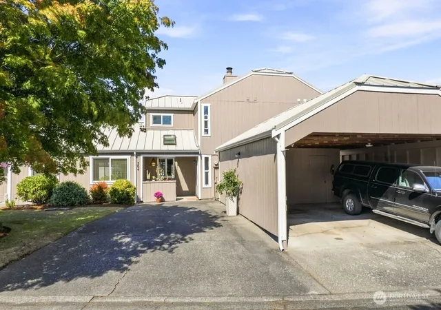 Photo 2 of Condo for sale at 504 W Bowman Ct, Sequim, WA 98382 | MLS# NWM2581193 | Listing updated on 2026-10-02