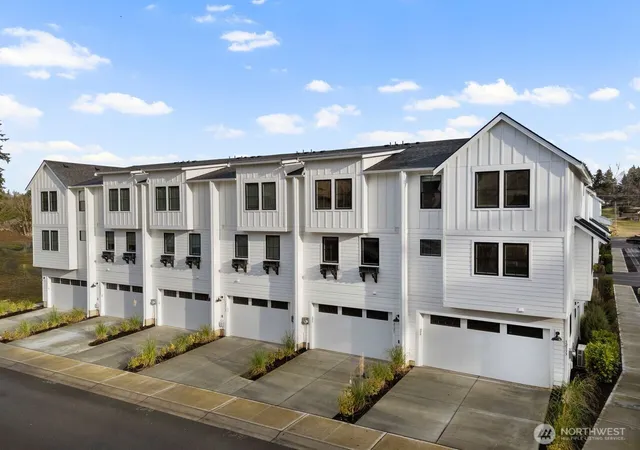 Photo 2 of Townhouse for sale at 12060 127th Avenue E #45, Puyallup, WA 98374 | MLS# NWM2581201 | Listing updated on 2026-09-25
