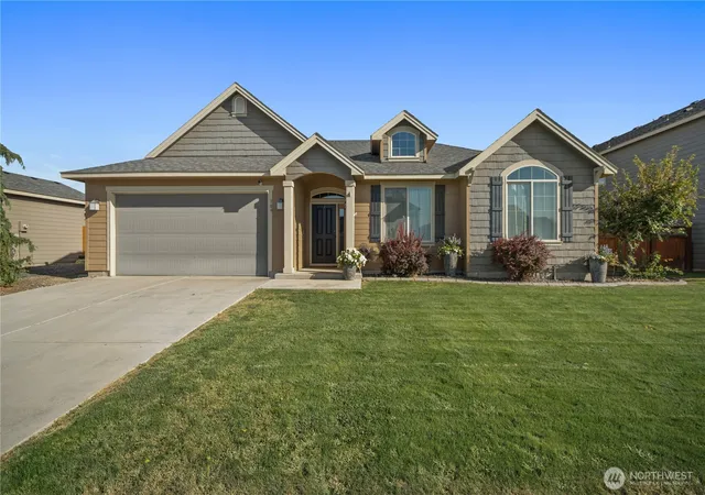 Photo 1 of Single family home for sale at 109 J St Ne, Quincy, WA 98848 | MLS# NWM2581226 | Listing updated on 2026-09-25