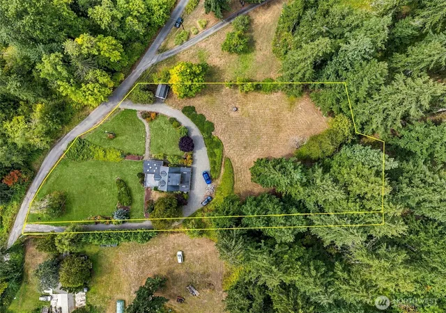 Photo 3 of Sale Pending at 2617 Cottage Rd E, Sumner, WA 98390 | MLS# NWM2581232 | Listing updated on 2026-09-25