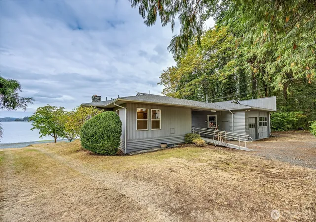 Photo 1 of Single family home for sale at 1536 Shorewood Dr, Bremerton, WA 98312 | MLS# NWM2581270 | Listing updated on 2026-09-25