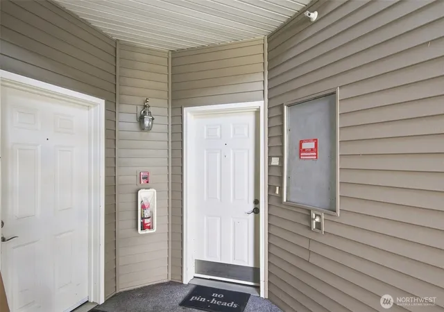 Photo 3 of Condo for sale at 10025 9th Avenue W #D102, Everett, WA 98204 | MLS# NWM2581289 | Listing updated on 2026-09-28