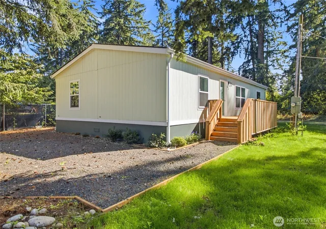 Photo 2 of Manufactured home for sale at 9430 Case Rd Sw #20, Olympia, WA 98512 | MLS# NWM2581379 | Listing updated on 2026-09-25