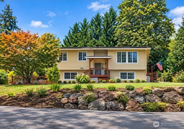 Photo 1 of Single family home for sale at 226 Gwynne Rd, Kalama, WA 98625 | MLS# NWM2581398 | Listing updated on 2026-09-25