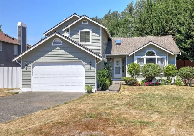Photo 2 of Sale Pending at 15532 156th Court Se, Renton, WA 98058 | MLS# NWM2581440 | Listing updated on 2026-09-21
