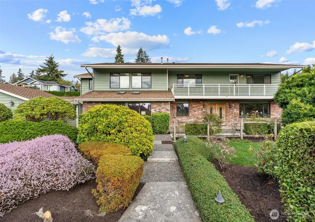Photo 2 of Single family home for sale at 18805 94th Avenue W, Edmonds, WA 98020 | MLS# NWM2581469 | Listing updated on 2026-09-30