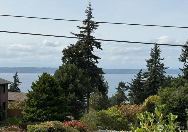 Photo 3 of Single family home for sale at 18805 94th Avenue W, Edmonds, WA 98020 | MLS# NWM2581469 | Listing updated on 2026-09-30