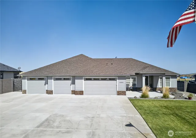 Photo 2 of Sale Pending at 84906 E Wallowa Rd, Kennewick, WA 99338 | MLS# NWM2581506 | Listing updated on 2026-09-22