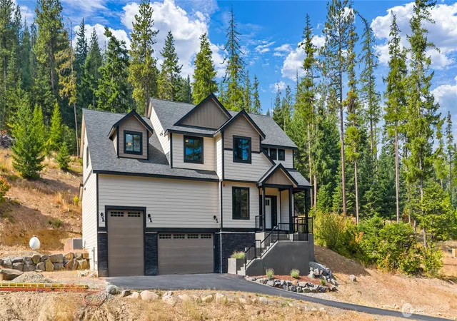 Photo 1 of Single family home for sale at 660 Stone Ridge Dr, Cle Elum, WA 98922 | MLS# NWM2581529 | Listing updated on 2026-09-25