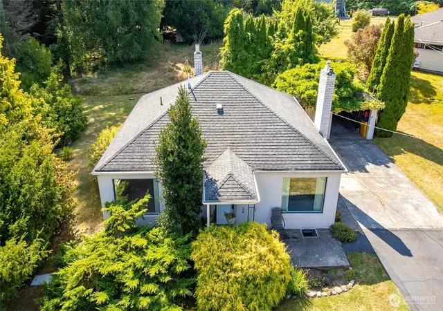 Photo 2 of Sale Pending at 3225 Mcleod Rd, Bellingham, WA 98225 | MLS# NWM2581566 | Listing updated on 2026-09-24