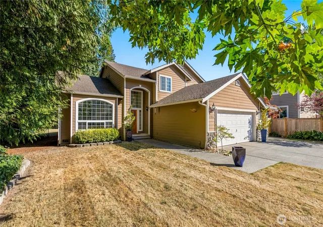 Photo 2 of Sale Pending at 21914 48th Avenue W, Mountlake Terrace, WA 98043 | MLS# NWM2581596 | Listing updated on 2026-09-25