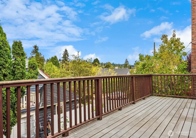 Photo 3 of Single family home for sale at 2909 W Smith St, Seattle, WA 98199 | MLS# NWM2581726 | Listing updated on 2026-09-25
