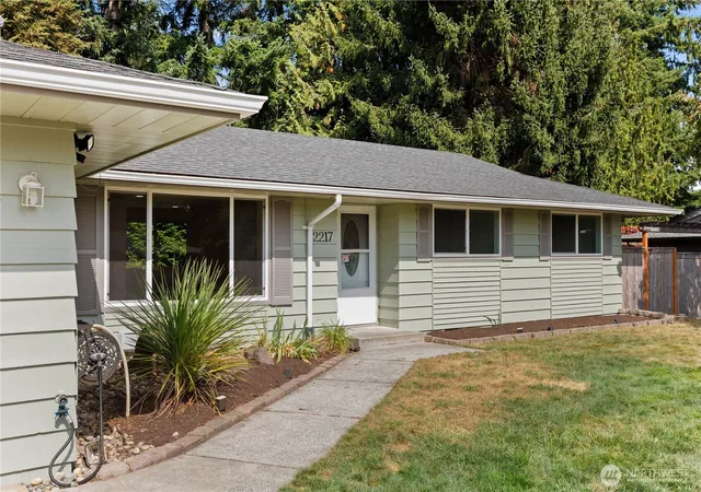 Photo 2 of Single family home for sale at 2217 122nd Place Se, Everett, WA 98208 | MLS# NWM2581727 | Listing updated on 2026-09-28