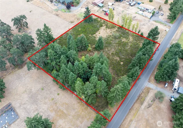 Photo 3 of Sale Pending at 4204 267th Street E, Spanaway, WA 98387 | MLS# NWM2581769 | Listing updated on 2026-09-30