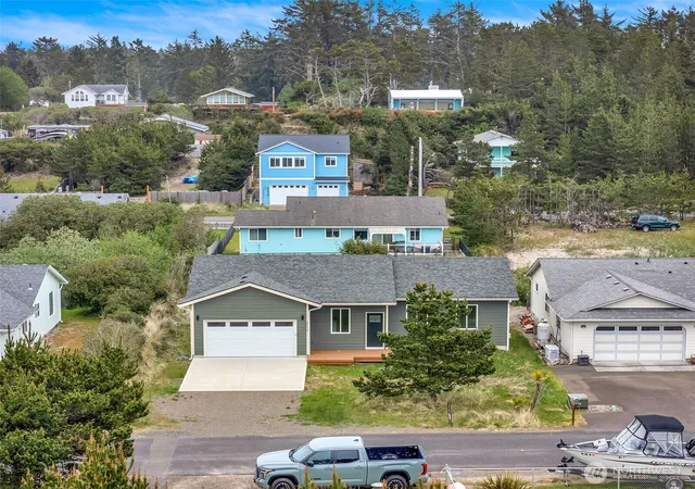 Photo 3 of Sale Pending at 31410 H St, Ocean Park, WA 98640 | MLS# NWM2581772 | Listing updated on 2026-09-25