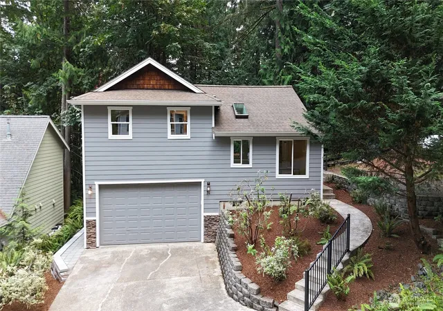 Photo 2 of Sale Pending at 31 Green Hl Rd, Bellingham, WA 98229 | MLS# NWM2581792 | Listing updated on 2026-09-25