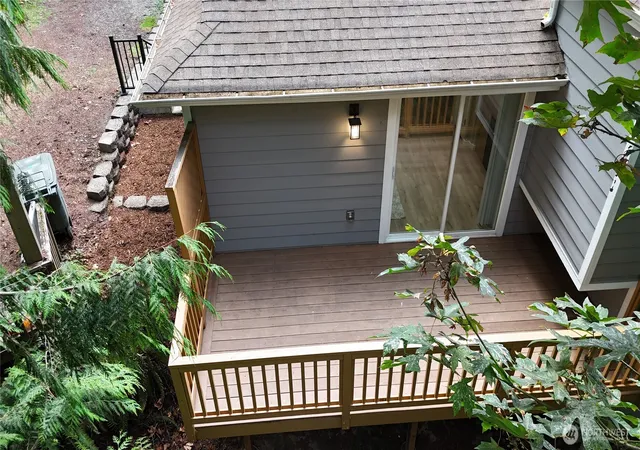 Photo 4 of Sale Pending at 31 Green Hl Rd, Bellingham, WA 98229 | MLS# NWM2581792 | Listing updated on 2026-09-25