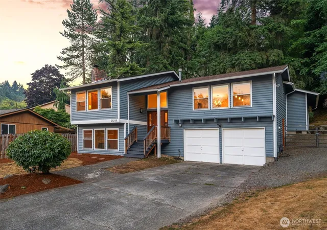 Photo 1 of Single family home for sale at 29219 13th Place S, Federal Way, WA 98003 | MLS# NWM2581797 | Listing updated on 2026-09-25