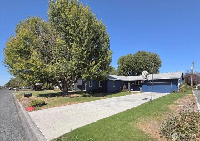 Photo 1 of Single family home for sale at 9348 Goodrich Rd Se, Moses Lake, WA 98837 | MLS# NWM2581840 | Listing updated on 2026-09-21