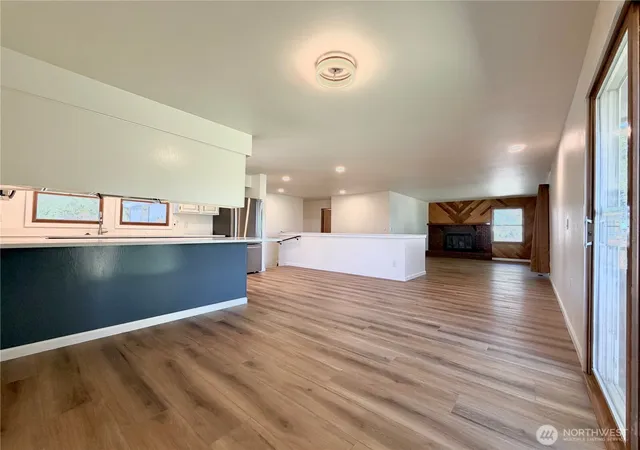 Photo 3 of Single family home for sale at 9348 Goodrich Rd SE, Moses Lake, WA 98837 | MLS# NWM2581840 | Listing updated on 2026-09-21