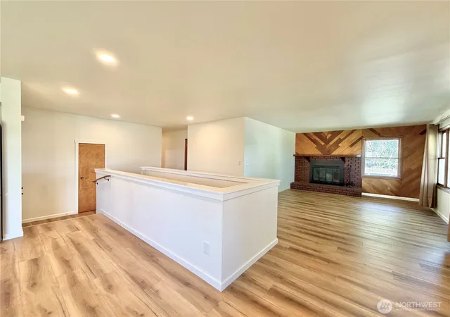 Photo 4 of Single family home for sale at 9348 Goodrich Rd SE, Moses Lake, WA 98837 | MLS# NWM2581840 | Listing updated on 2026-09-21