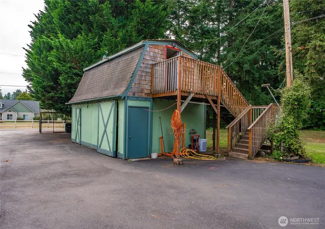Photo 3 of Single family home for sale at 4040 89th Avenue SE, Olympia, WA 98501 | MLS# NWM2581862 | Listing updated on 2026-10-02