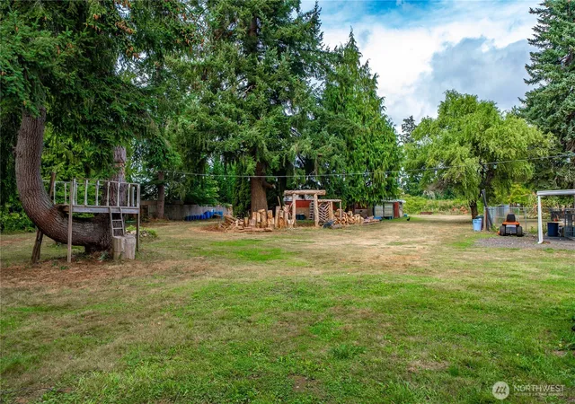 Photo 4 of Single family home for sale at 4040 89th Avenue SE, Olympia, WA 98501 | MLS# NWM2581862 | Listing updated on 2026-10-02