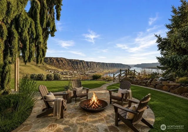 Photo 2 of Single family home for sale at 23821 Rd 97 Nw, Quincy, WA 98848 | MLS# NWM2581908 | Listing updated on 2026-09-27